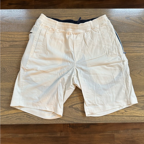 Birddogs Khaki Shorts - Size Medium - White - Longer Length - Picture 4 of 4